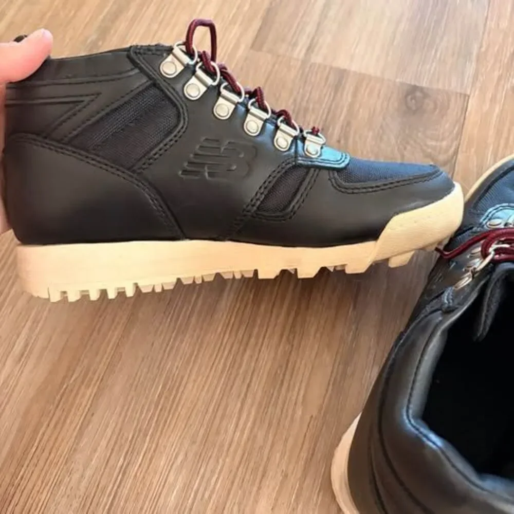 New Balance Rainier Boots Black Size 5 Men